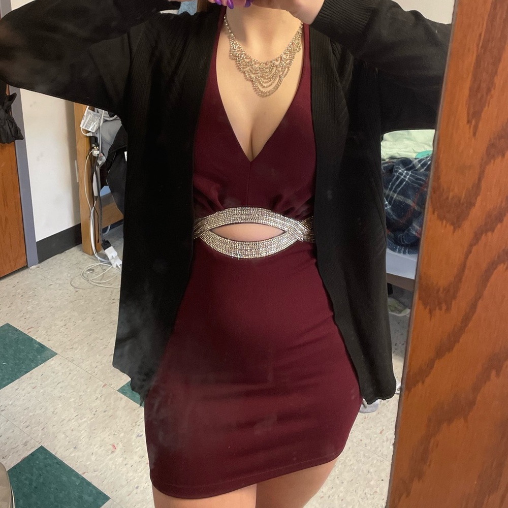 Maroon dress - short
